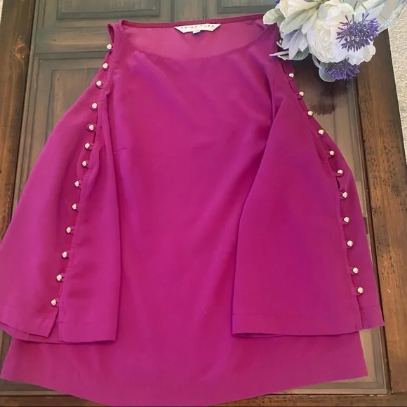 Trina Turk Amor Cold Shoulders Magenta Top Size S - Picture 7 of 11